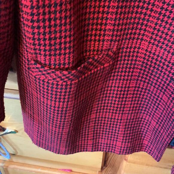 Vintage red and black houndstooth blazer size 16 - Picture 4 of 8